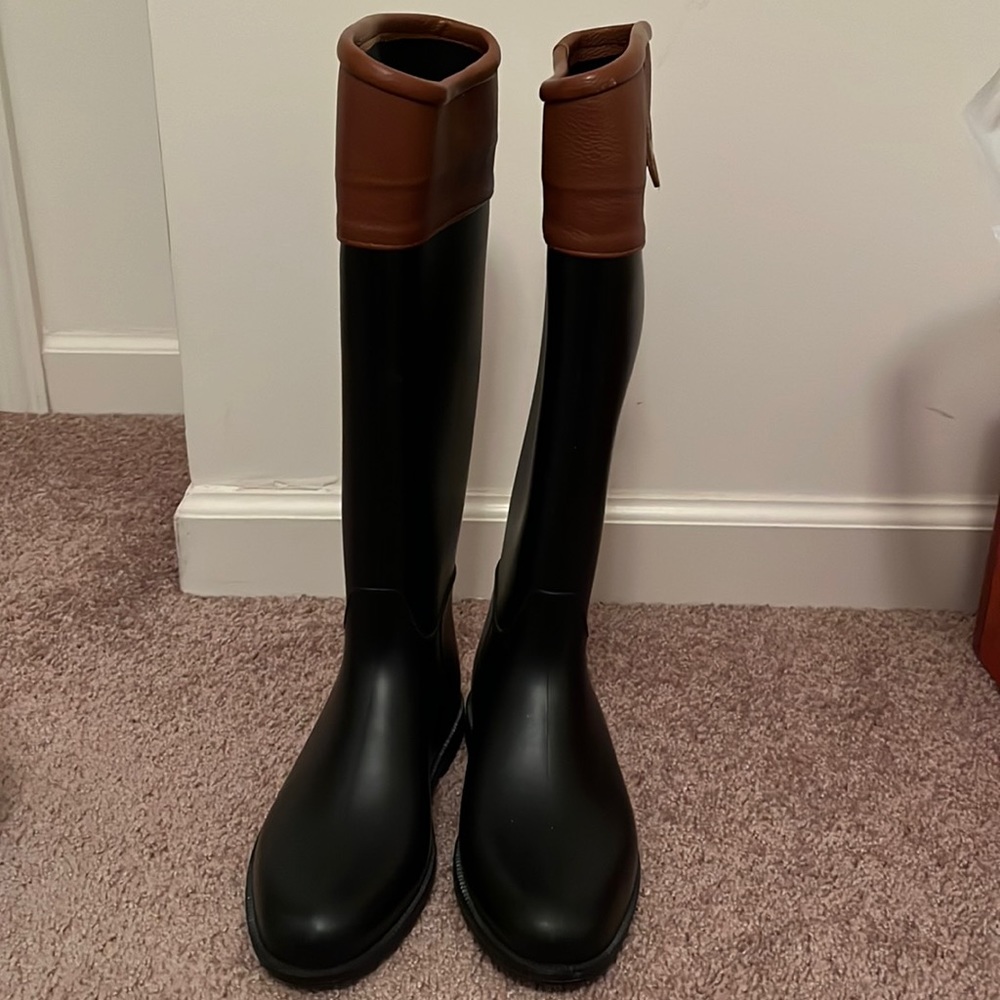 Rain boots, knee high, size 6, gently used great condition